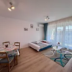 The Happy Coresi Apartment