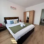 The Happy Coresi Apartment *