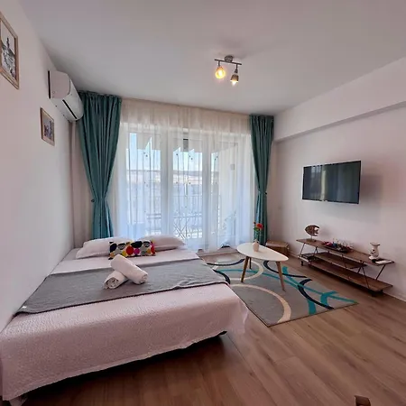 The Happy Coresi Appartement *